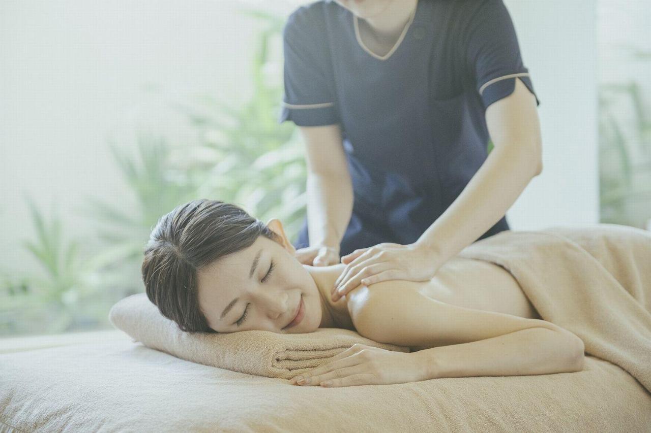 Okinawa Em Wellness Kurashinohakko Lifestyle Resort מראה חיצוני תמונה