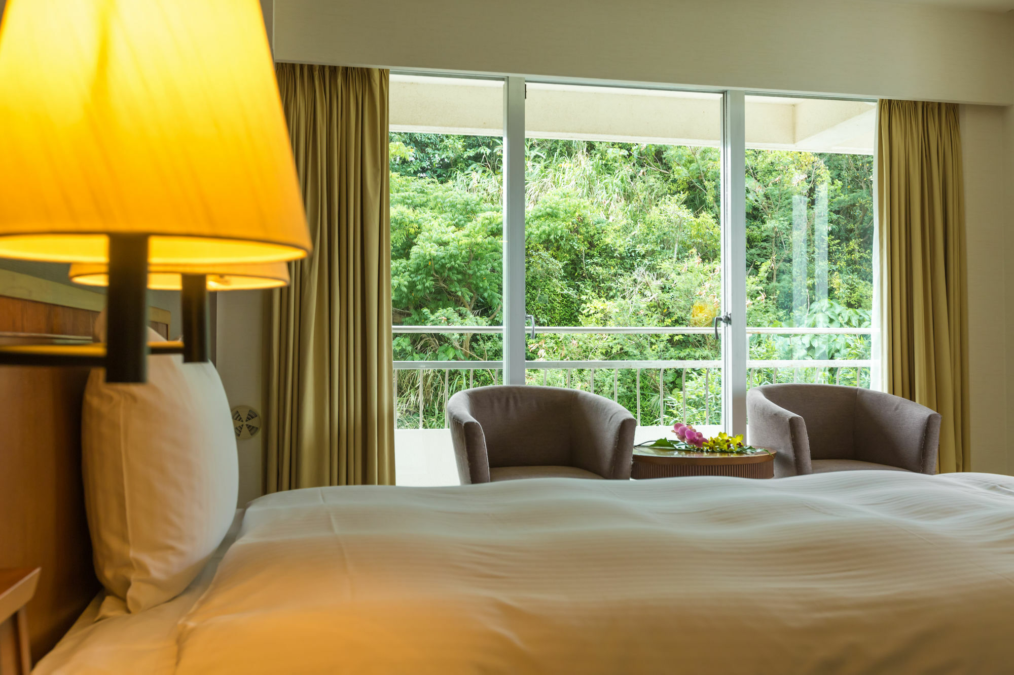 Okinawa Em Wellness Kurashinohakko Lifestyle Resort מראה חיצוני תמונה